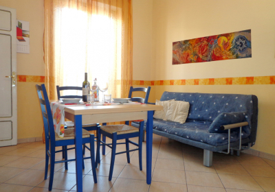 Casa Vacanze Appartamento Monolocale In Centro Tuttialmare